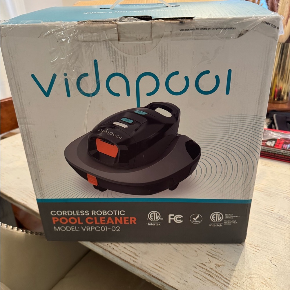 Robotic Pool cleaner
